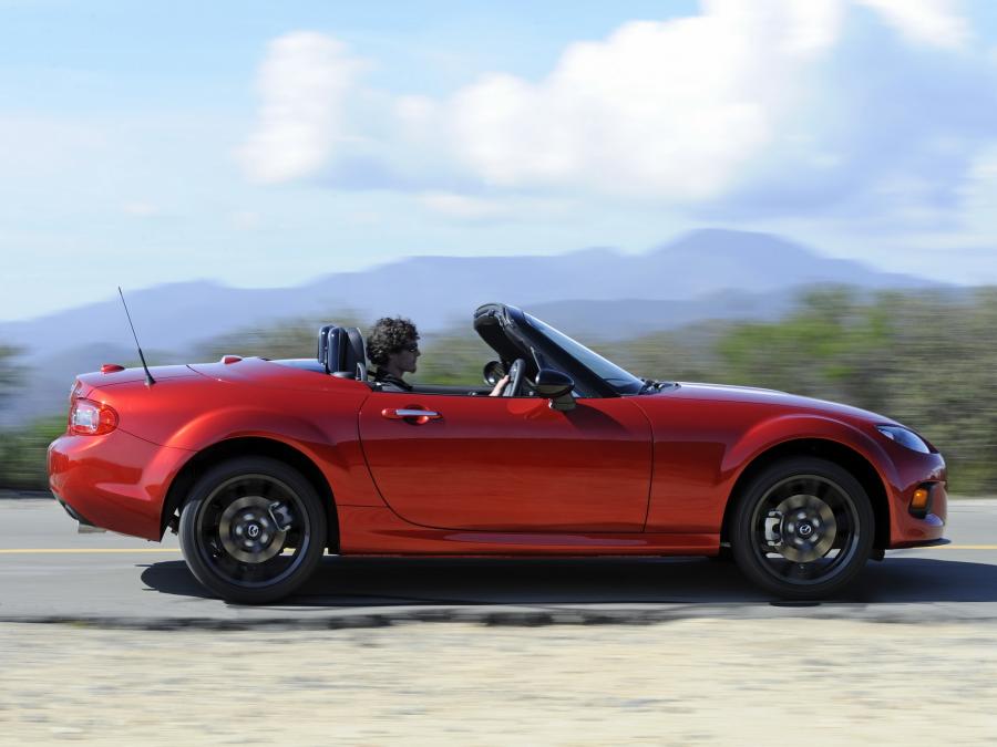  Mazda MX-5 Miata 25th Anniversary Edition 2014 года  (фото 16 из 35)